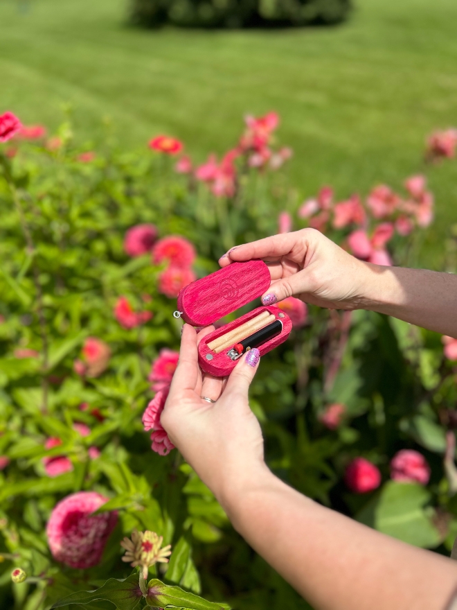 pink joint case with flowers